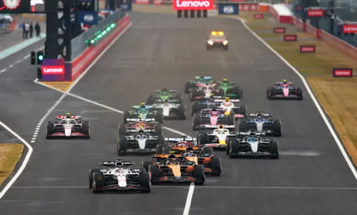 Risi në Suzuka/ FIA ndryshon rregullat, kufizohet rikarikimi i energjisë në kualifikuese