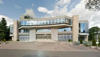 Rivitalizimi i Pallatit të Kongreseve (me kullë), përzgjidhen 5 kompanitë për fazën e dytë