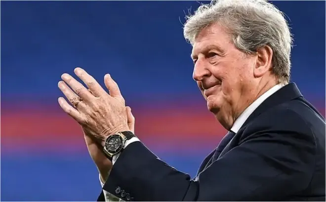 Roy Hodgson pa limite, rikthehet në pankinë në moshën 78-vjeçare