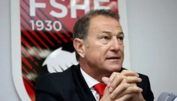 Rrëfimi i De Biasit:Ua fsheha shqiptarëve,por në 2016 isha thuajse trajner i Italisë