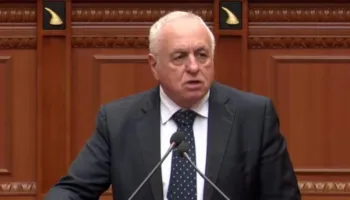“Rrezik për shqiptarët e bllokuar në Lindjen e Mesme”! Demokrati: Kuvendi të dalë me qëndrim pro-SHBA ndaj veprimeve kundër Iranit