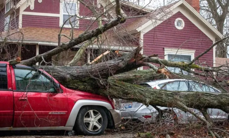 Rritet bilanci… 6 të vdekur, dhjetëra të plagosur dhe shkatërrime masive në SHBA pas tornados