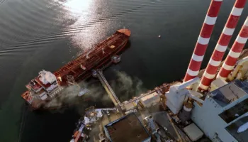 Rritet sërish çmimi i naftës, tejkalon 100 dollarë për fuçi