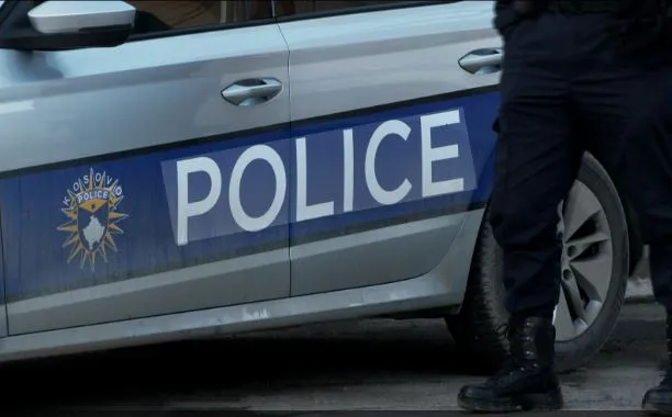 Rritja e çmimit të karburanteve, Policia kap në flagrancë dy persona duke vjedhur naftë