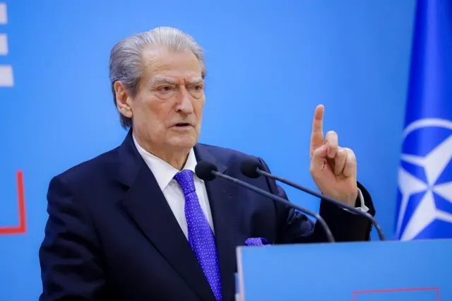 Rrugaçëri parlamentare, shpërthen Berisha: Taulant Balla është një kriminel që trafikonte prostituta!