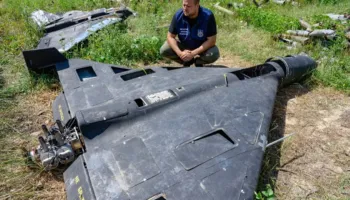 Rusia i jep Iranit këshilla specifike mbi taktikat e dronëve, zyrtari i lartë i inteligjencës perëndimore zbulon ‘hilen’