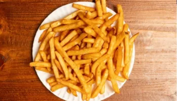 Sa më të dëmshme janë patatet e skuqura të blera në dyqan sesa patatet e bëra në shtëpi?