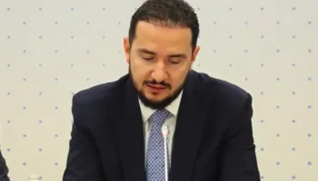 Salianji takim me intelektualët në Tiranë: Shqipëria pa parti funksionale