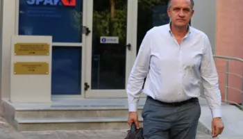 Seanca në GJKKO për dosjen ‘Sterilizimi’, ish-ministri Beqaj kërkon të njihet me akuzën: Dua që audioregjistrimi të dëgjohet në sallë