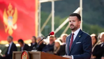 Serbia konfirmoi blerjen e raketave kineze, Mali i Zi bën thirrje për paqe dhe bashkëpunim