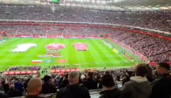 Sfida nis me një gjest të shëmtuar nga tifozët polakë, fishkëllejnë Himnin Kombëtar