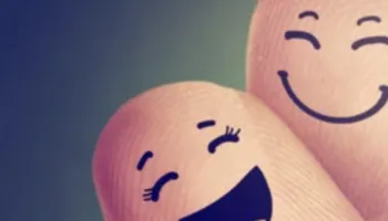 Sharjet: Pse përdorim fjalë të pista? A na lehtësohet dhimbja? A bëhemi më të fortë?