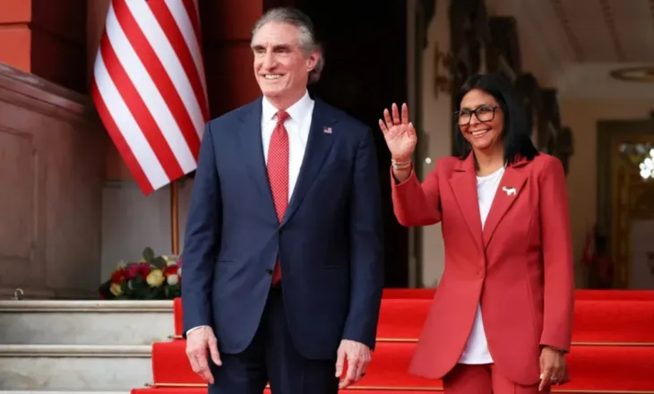 SHBA dhe Venezuela rivendosin marrëdhëniet diplomatike pas arrestimit të Maduros, rihapet ambasada amerikane në Karakas