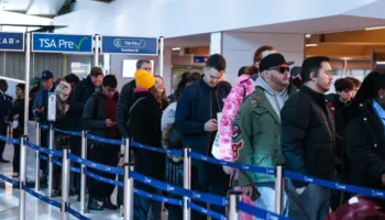 SHBA drejt mbylljes së disa aeroporteve, kriza e financimit prek udhëtimet ajrore