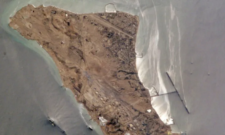 SHBA godet ishullin Kharg, “xhevahirin” e naftës iraniane