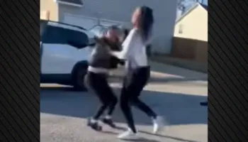 SHBA/ Një 12-vjeçare vdes pas një sherri me një vajzë tjetër në rrugë, nëna e saj raporton për ngacmim