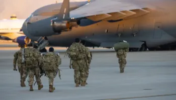 SHBA shqyrton vendosjen e trupave pranë Ngushticës së Hormuzit