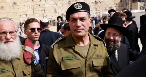 Shefi i Shtabit të Izraelit paralajmëron: Ushtria rrezikon të shembet për shkak të mungesës së personelit