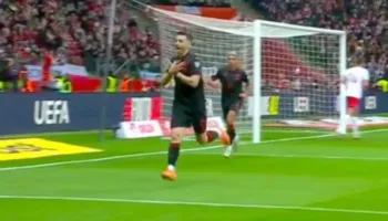 Shikoni golin e Arbër Hoxhës që heshti stadiumin e Varshavës (VIDEO)