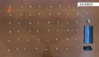 Shisnin kokainë në qytetin e Durrësit, arrestohen dy shtetas