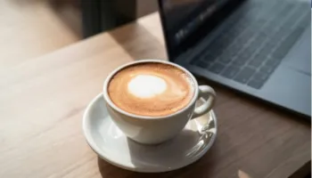 Shkencëtarët kinezë tregojnë sasinë ideale të kafesë në ditë