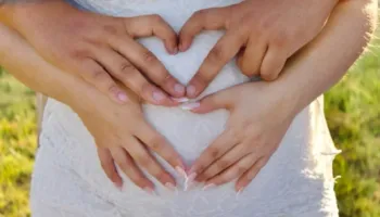 Shkëputja e placentës: pasojat që shfaqen dekada më vonë