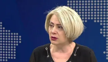 “Shkollat po mbeten si godina fantazmë”, paralajmërimi i Lili Sulës për arsimin: Rrezikojmë të mbetemi pa mësues