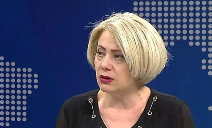 “Shkollat po mbeten si godina fantazmë”, paralajmërimi i Lili Sulës për arsimin: Rrezikojmë të mbetemi pa mësues