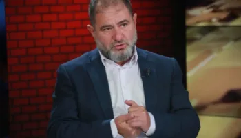 Shkullaku: Dy mesazhet e Ramës sot ishin, se kush nuk hap gojën do marrë mbështetjen e tij