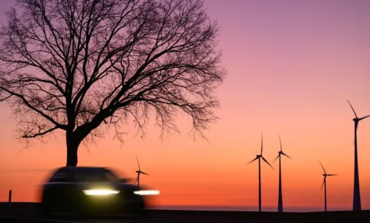 Shoferë, ngadalësoni! Disa mënyra për të kursyer karburant