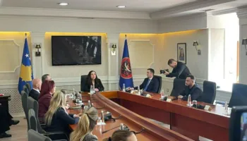 Shpalli zgjedhjet e parakohshme, Osmani zhvillon një takim me krerët e partive, vihet re mungesa e Kurtit