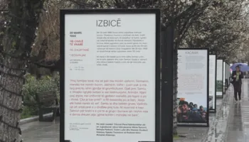 Shpërthejnë debatet për ekspozitën, pasaktësi të mëdha për masakrat në Kosovë