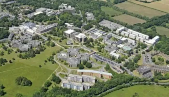 “Shpërthen” meningjiti në Mbretërinë e Bashkuar, dy të vdekur, njëri prej tyre student në Universitetin e Kentit