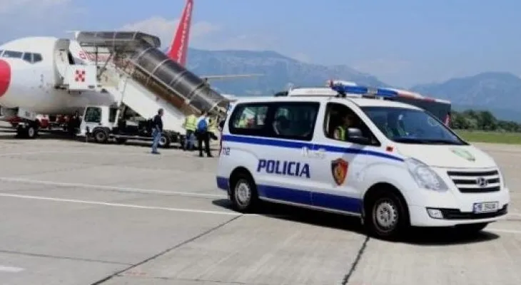 Shpërtheu me eksploziv një ‘Audi’ në lavazhin e Bulqizës, ekstradohet nga Spanja 48-vjeçari i shpallur në kërkim