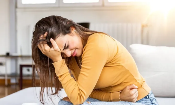 Shqetësimi kronik mund të dëmtojë zorrët dhe të rrisë kolesterolin