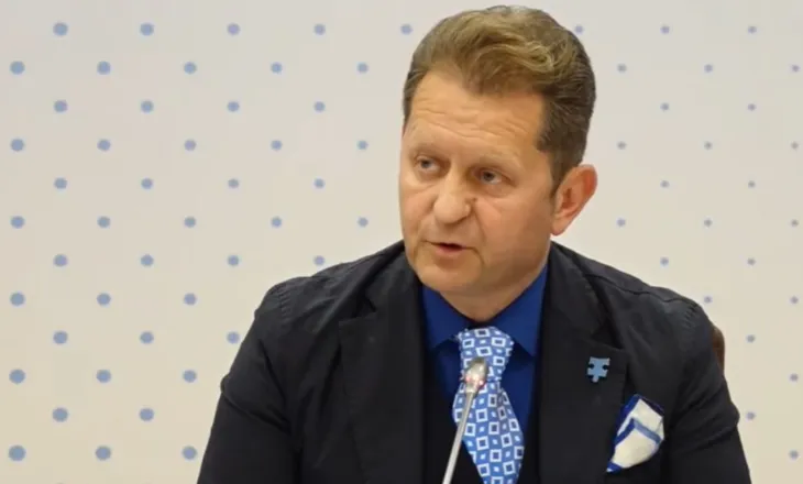 “Shqipëria ka nevojë për një debat të ri politik”/ Tryeza e Salianjit, Isufi: opozita duhet të jetë më shumë se një…