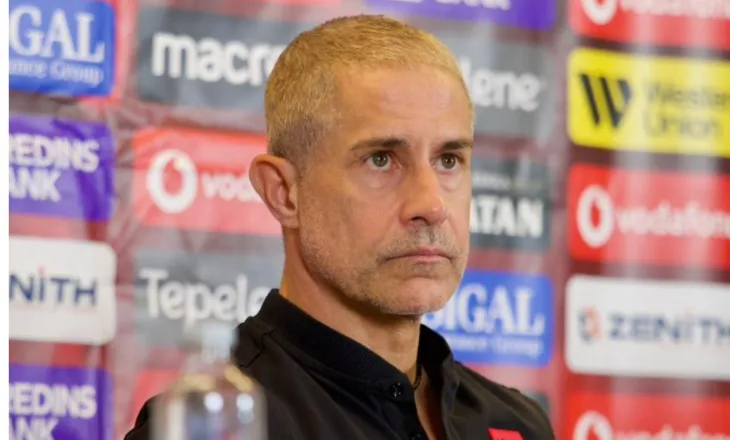 Shqipëria luan si e barabartë, por “vret” ëndrrën. Sylvinho: Jam i trishtuar, por edhe krenar