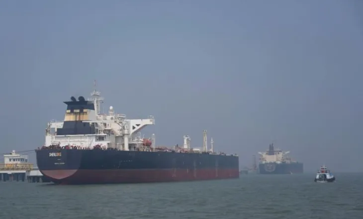 “Shqipëria nuk ka varësi nga importet që kalojnë nga Hormuzi”, ministrja Ibrahimaj: Furnizimi me karburante, i sigurt