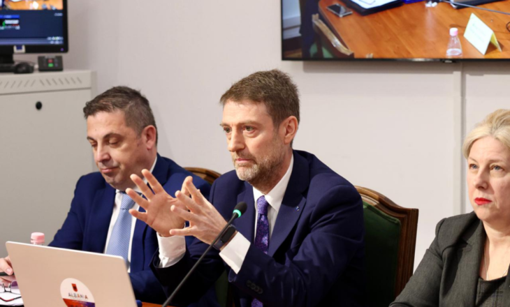 Shqipëria përshëndet heqjen e masave të BE ndaj Kosovës, Hoxha: Hap i rëndësishëm drejt integrimit