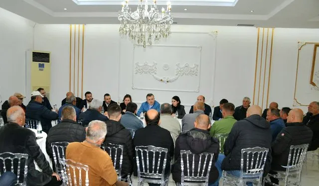 “Shqipëria po avancon me ritme të shpejta drejt BE-së”, Balla flet për integrimin në takimin e Rrogozhinës