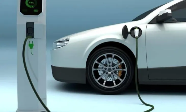 Shqiptarët ‘braktisin’ naftën, mbi 1700 makina elektrike në qarkullim në 2 muajt e parë të vitit