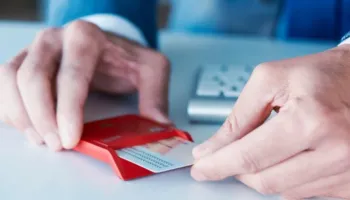 Shqiptarët e përdorin e-qeverisjen më shumë sesa mesatarja e Bashkimit Europian