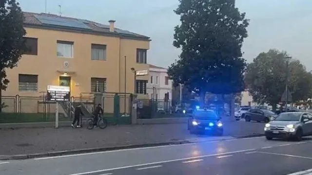 Shqiptari sfidon drejtësinë italiane, thyen arrestin shtëpiak dhe del nëpër qytet për të trafikuar kokainë