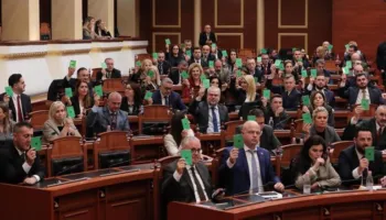 “Shtet që mbështet dhe sponsorizon terrorizmin”, Kuvendi voton nesër rezolutën kundër Iranit