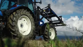 Shtrenjtimi i çmimit të naftës tremb fermerët, ekspertët: Priten më pak të mbjella!