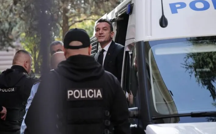 Shtyhet seanca e parë në themel për Veliajn, avokatja kërkoi njohjen me dokumentet