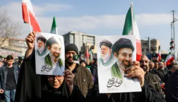 Si i shpëtoi sulmit Mojtaba Khamenei? Zbulohet audio e shefit të Protokollit të Ajatollahut