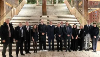 Si tentoi të “blinte” Rama eurodeputetët me një darkë, ja ç’tha deputeti gjerman pas takimit me kryeministrin…