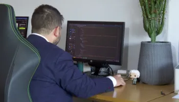 Si u sulmua Kuvendi nga hakerat? Ekspertët e IT zbulon detajet: Kanë survejuar personat që kishin akses, mund të jenë..