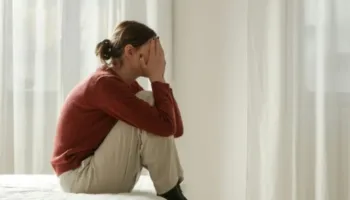 Simptomat e perimenopauzës në të tridhjetat për të cilat duhet të keni kujdes